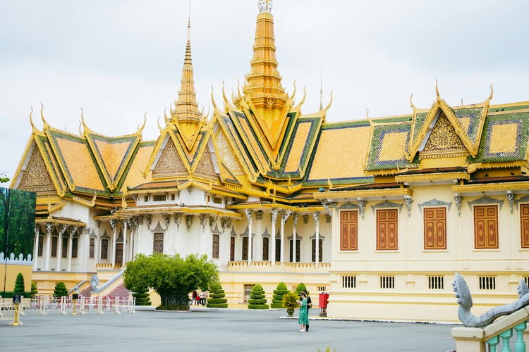 Phnom Penh Full-Day Private Tou
